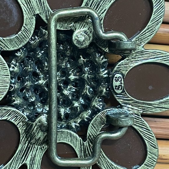 VINTAGE NEW BELT BUCKLE FACETED BROWN CABOCHON W/YELLOW RHINESTONE CENTER - Picture 3 of 5